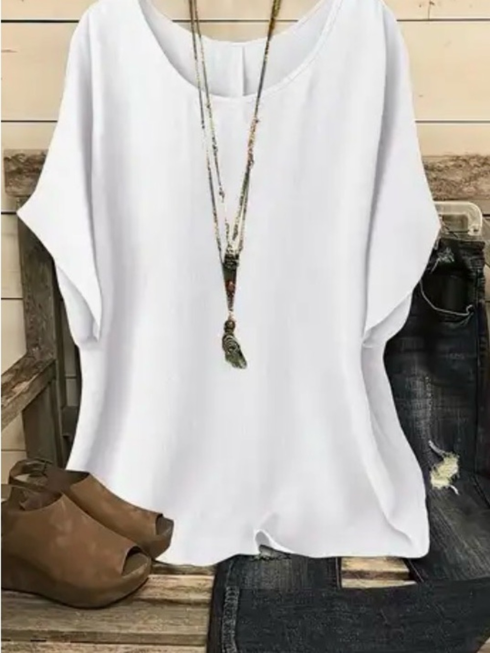 White Women's Relaxed Short Sleeve Top
